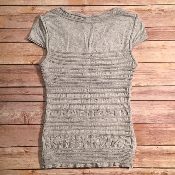 Max Studio Gray Ribbed/Textured Tee - Picture 5 of 8
